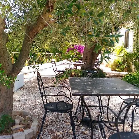 בית נופש Profumo Di Provenza אוסטוני